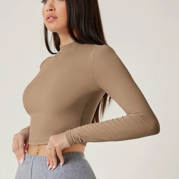 Long sleeve Mock Neck Solid Crop Tee shirt gray - Picture 11 of 13